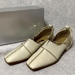 未使用級LE TALON GRISEレザースクエアクロスシームアンクルフラットのサムネイル