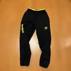 umbro ジャージパンツ Mサイズ