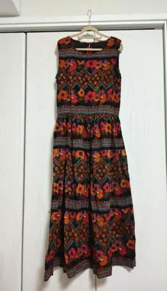 イーザッカマニアストアーズ 花柄 ノースリーブ ワンピースのサムネイル