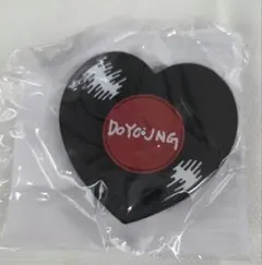 ドヨン TREASURE カプセルトイ スマホグリップ