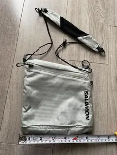 SALOMON サロモン サコッシュ ショルダーバッグのサムネイル