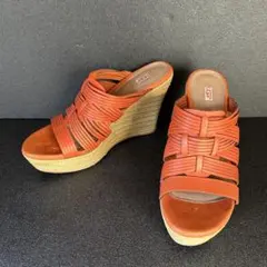 UGG ウェッジソール サンダル オレンジ　24のサムネイル