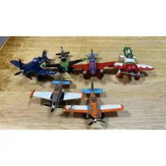 【廃盤品】プレーンズ　トミカ　6台セット