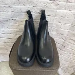 ZARA Vibramソール サイドゴアブーツ ブラック42(Y-7) - メルカリ