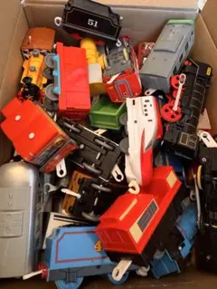 プラレール車両　たくさん入ってます