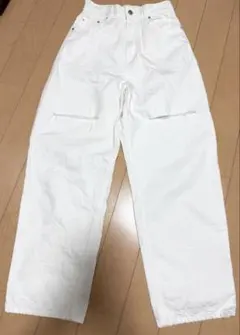 ミラオーウェン　ホワイトデニム　ボトムス パンツ サイズ0のサムネイル