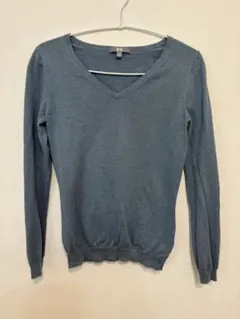 ユニクロ　ライトブルーVネック セーター Mサイズ