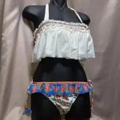 ナックルマーケット フリルデザイン セパレート水着 Mサイズ 新品