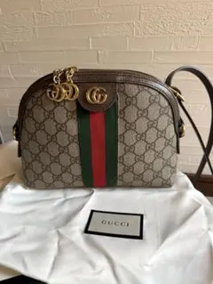 GUCCI GGキャンバスショルダーバッグ