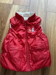 赤いベビーベスト 90センチ　中古品
