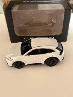 トヨタ クラウン スポーツ ミニカー ホワイト