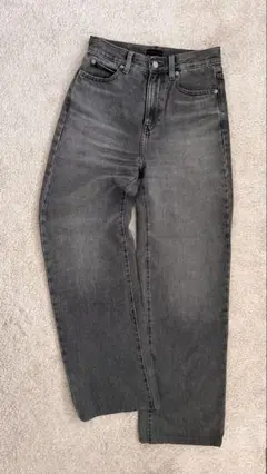 UNIQLO ワイドストレートジーンズ　22サイズ