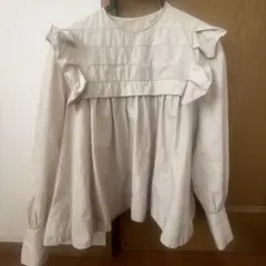LOHEN ローヘン タックヨーククロプッドブラウス タックヨーククロプッドブラウス lohen ローヘン - メルカリ