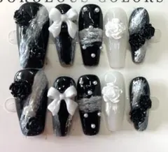 ネイルチップセット 10個 ブラック ホワイト　エレガント　サイズS
