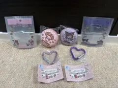 サンリオ PVCクリアケースつき ふわふわクッキー風缶バッジ