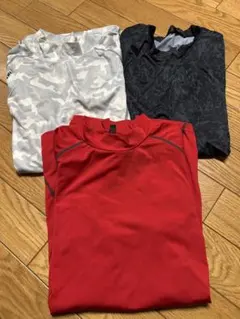 アンダーシャツ　M