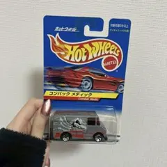 【16】Hot Wheels コンバック　メディック