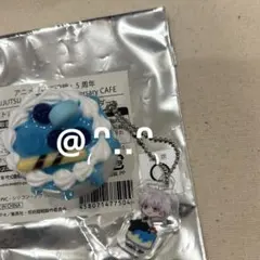 呪術廻戦 スイパラ コラボカフェ ケーキ キーホルダー 五条 悟 - メルカリ