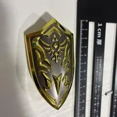 ミニチュア盾　約9.5cm