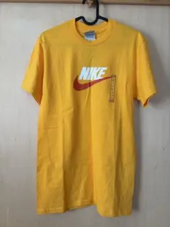 NIKE 黄色Tシャツ　メンズSサイズ