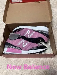 New Balance 　HANZOランニングシューズ　キャンディピンク
