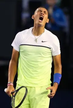 美品】Nike テニスウェア 2022全豪 シナー選手着用モデル Mサイズ