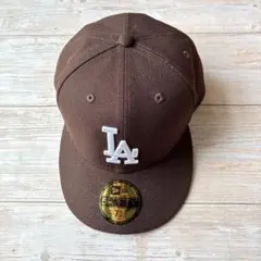 NEW ERA 59FIFTYロサンゼルスドジャースメンズキャップ ブラウンLA