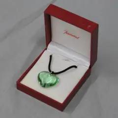 琥*マ様 Baccarat　緑色クリスタルハートネックレス　「バカラ」