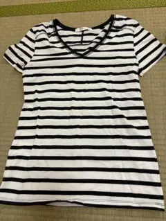 白黒ストライプ Vネック 半袖Tシャツ