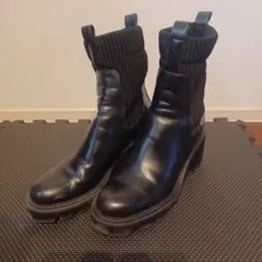 値下げしました！ZARA ショートブーツ　38