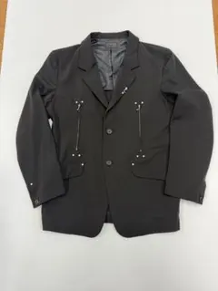 スタッズが目を引くギャルソンブラックのジャケット スタッズが目を引くギャルソンブラックのジャケット - メルカリ
