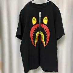 D*d様 美品　A BATHING APE シャークTシャツ　エイプ Ｍサイズ