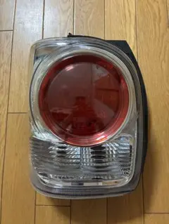 ✴︎割れあり！【LA800S】ムーヴキャンバス 純正右ヘッドライト LED