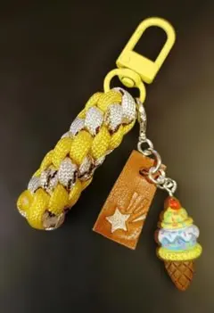 ㊸ アイスクリーム チャーム　パラコード キーホルダー　オヤツ アイス チャームのサムネイル