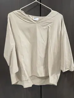 MERLOT ベージュ セーラーカラー ブラウス 五分袖