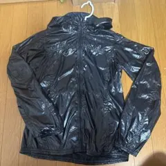 ナイロンジャケット 黒 フード付き