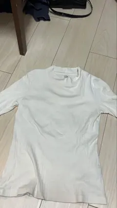 ユニクロ トップス