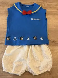 ドナルドダック Tシャツとショートパンツ セットアップ　100cm