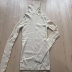 UNIQLO メリノリブタートルネックセーター（タグなし・一度試着）