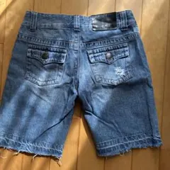 デニムショートパンツ ダメージ加工
