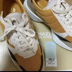 新品未使用MICHAEL KORS 厚底スニーカー25センチ