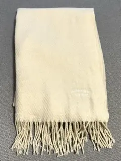 ホワイト マフラー