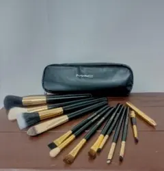 Item thumbnail for item 5f85d4e2-c3d0-4300-ba9e-5ac68ce016e5