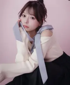 【ゆんゆん様専用】olu. ショルダーリボンフレアスリーブニット