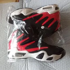 ハイカット　スニーカー