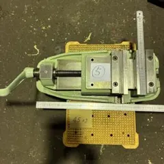 ④津田駒マシンバイス 口金幅175mm緑色 重量40kg - メルカリ