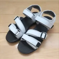新品 スポーツサンダル