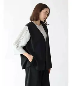 ヤマダヤ新品未使用　ブラック ベスト サイズ38 新品