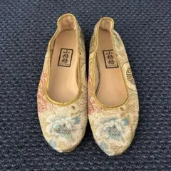 台湾　小格格　チャイナシューズ 花柄フラットシューズ 金色