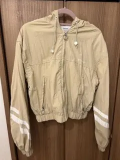 BershkaブルゾンXS